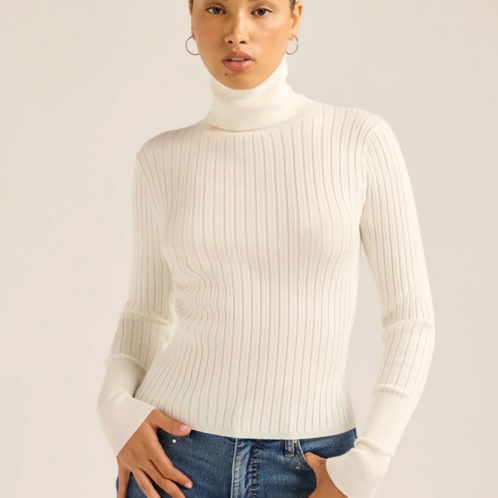 Women's Ribbed White Turtleneck Sweater